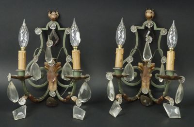 paire d'appliques murales en cristal et en laiton