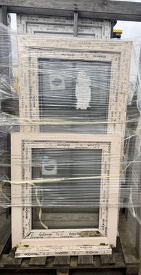 a picture of a picture of a window on a pallet