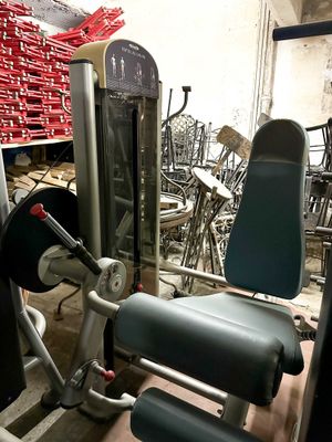 a machine that is sitting in the middle of a room