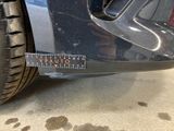a sticker on the bumper of a car that says vauto