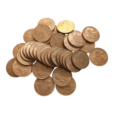 une pile de pièces de monnaie superposées