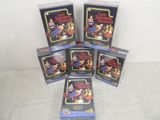 six cassettes VHS du film « La Petite Sirène » de Disney sont empilées les unes sur les autres