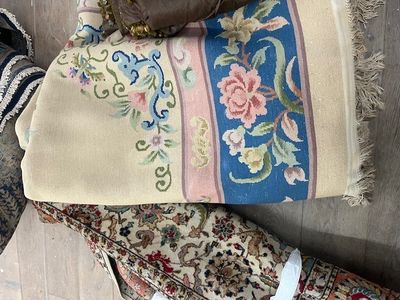 Grand tapis Chine tien sin, vers 1960/70. Tapis champ beige …