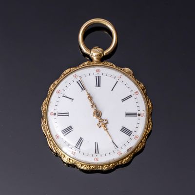 Gustave SANDOZ au Palais Royal. Une montre de col à boitier …