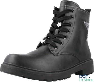 des bottes en cuir noir avec des lacets sur le côté