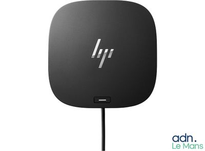 un gros plan d'un ordinateur portable HP noir posé sur un support