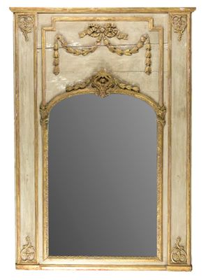 une image représentant un miroir avec un cadre doré sur fond blanc