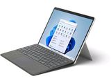 un ordinateur portable équipé d'un clavier et d'une souris