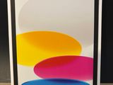 une boîte sur laquelle est représenté un iPad d'Apple