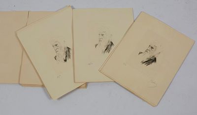 quatre cartes sur lesquelles sont représentés un homme et une femme