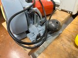 a machine that is sitting on a table in a room