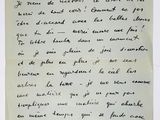 une vieille lettre écrite à la main sur un morceau de papier avec une écriture dessus