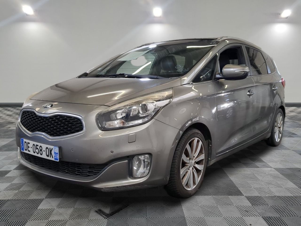 KIA - CARENS 1.7 CRDI 136 CH 7 PL - GO - Mise en service: 07…
