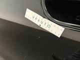 a sticker on the side of a car that says vauto