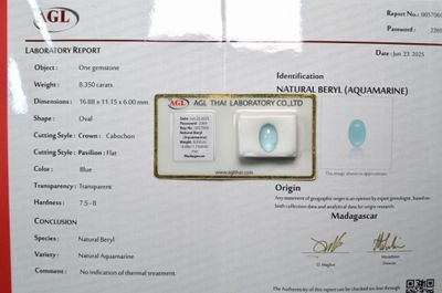un certificat sur lequel figure un losange bleu