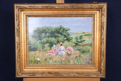 une peinture à l'huile représentant deux femmes assises dans un champ d'herbe