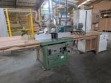 a machine that is sitting in the middle of a room