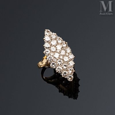 Bague marquise diamants Bague en or jaune et or gris 18k (75…