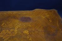 Bureau de dame en placage de noyer ouvrant par un tiroir en … (photo 3)