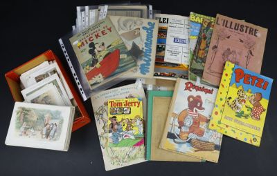 de nombreux livres pour enfants sur la table