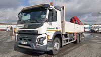CAMION PLATEAU GRUE VOLVO 6X4 FMX410 équipé GRUE HYVA HC183X…