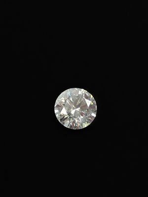 Diamant sur papier de forme ronde taille brillant pesant env…
