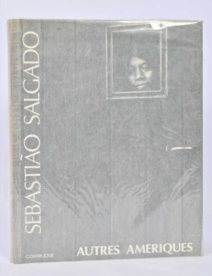 la couverture d'un livre sur laquelle figure le visage d'une femme
