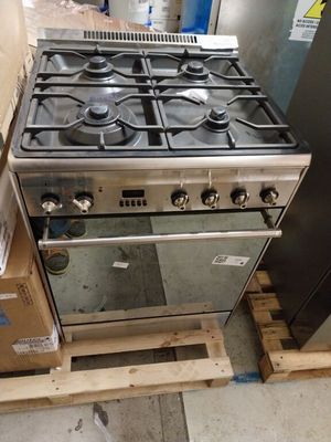 Cuisinière SMEG GP61X9 (jamais utilisée, non testée) (AR450) (S3)