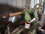 a machine that is sitting on a table in a room