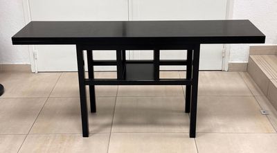 Dans le gout de Jean-Michel WILMOTTE, console en bois noirci…