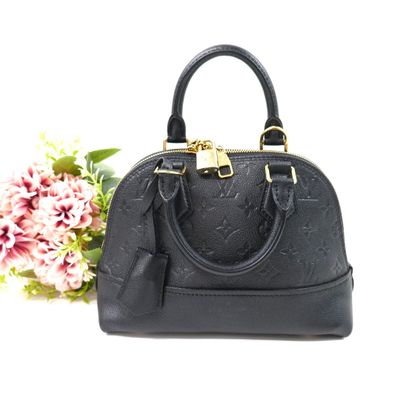 louis vu vu black monograme leather handbag with gold hardware