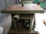 a machine that is sitting on top of a table