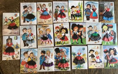 20 Cartes Postales Brodées, dentelles Superbe ensemble, rare