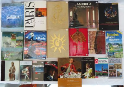 Environ 19 livres et catalogues sur différents pays ou régio…