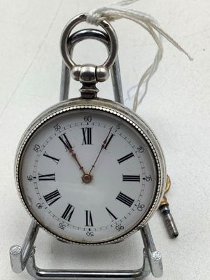 Montre à gousset en argent poinçon crabe.
