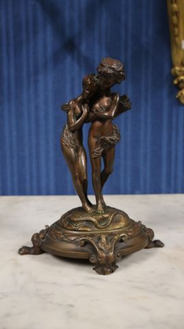 GAUTIE – « Personnages ». Groupe en bronze. Signée. H 21 cm