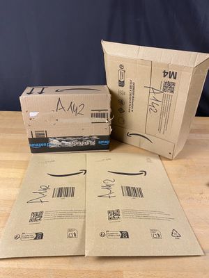 Lot de 4 colis Mystère (Retour Amazon,NPAI ,Adresse incomplè…