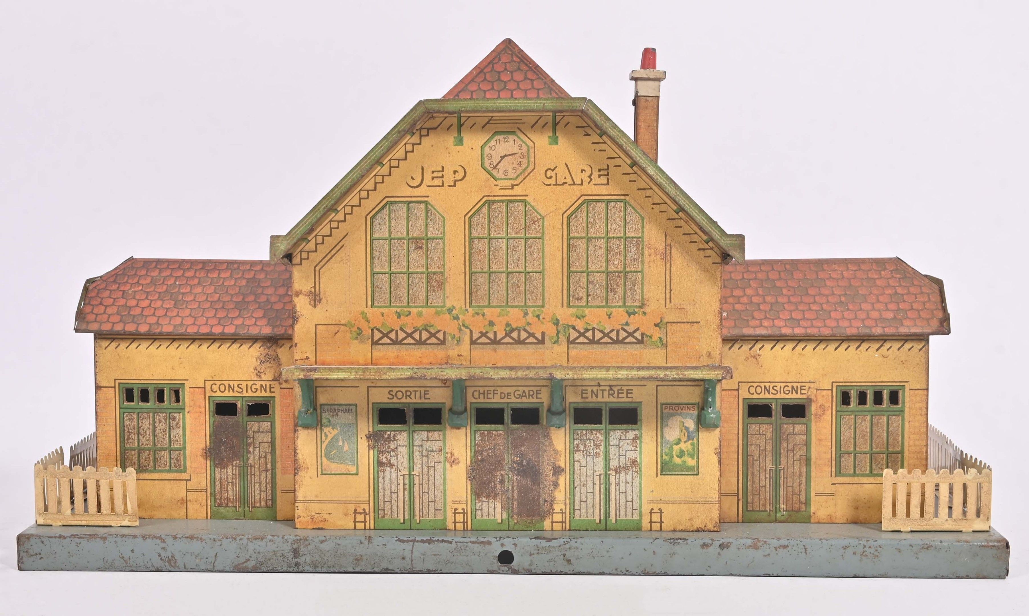 Objets d'art & Curiosités