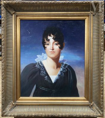 portrait d'une femme en robe noire dans un cadre doré