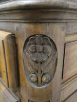 Buffet vaisselier en bois fruitier, sculpté d'une gerbe de b… (photo 6)