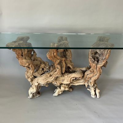 table basse en bois flotté avec plateau en verre
