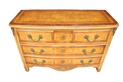 Commode en bois de placage ouvrant à cinq tiroirs sur trois … - Photo 1