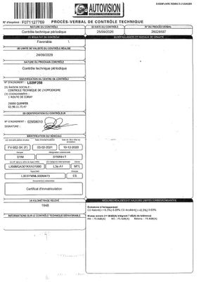 une image en noir et blanc représentant un formulaire sur lequel figure un code-barres