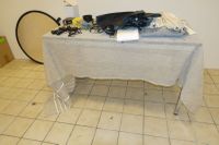 SUR DESIGNATION : Une table, une console bois et un pouf (photo 3)