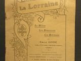 un vieux livre avec l'image d'un oiseau