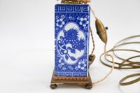 Lot de deux boîtes à odeurs en porcelaine à décor en bleu de… (photo 3)