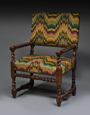 Fauteuil ou chaise à bras en bois naturel mouluré et sculpté… - Photo 1