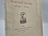la couverture d'un livre sur laquelle figure le dessin d'un homme coiffé d'un chapeau