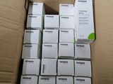 une boîte contenant des cartons de produits Pharmix