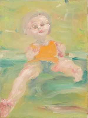 une peinture à l'huile représentant un bébé vêtu d'un t-shirt jaune, assis sur une surface verte